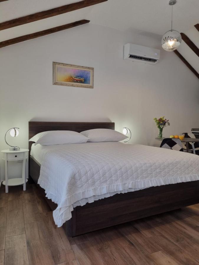 Studio Apartment Rosalie Split Buitenkant foto