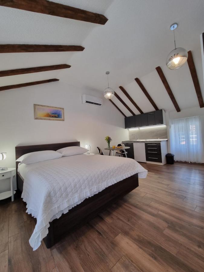 Studio Apartment Rosalie Split Buitenkant foto