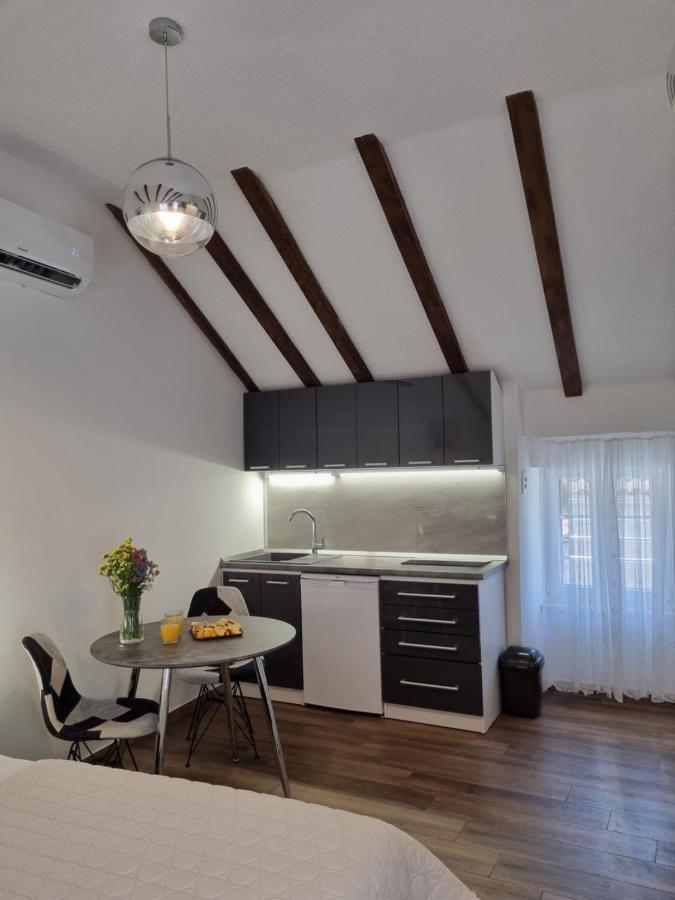 Studio Apartment Rosalie Split Buitenkant foto